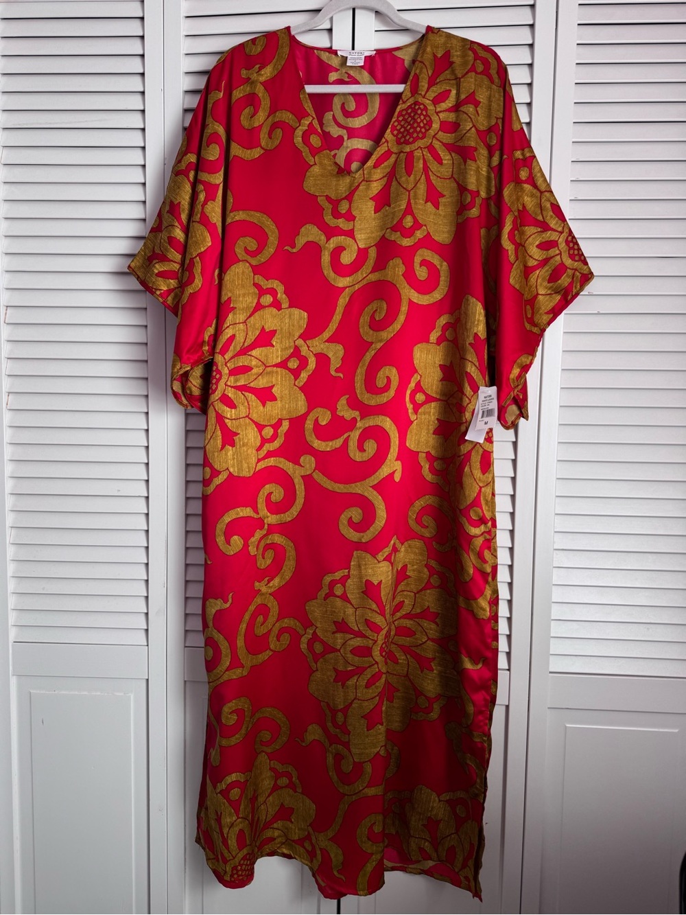 Natori Private Luxuries Satin Red & Gold Kaftan Maxi Dress Medallion Medium NWT